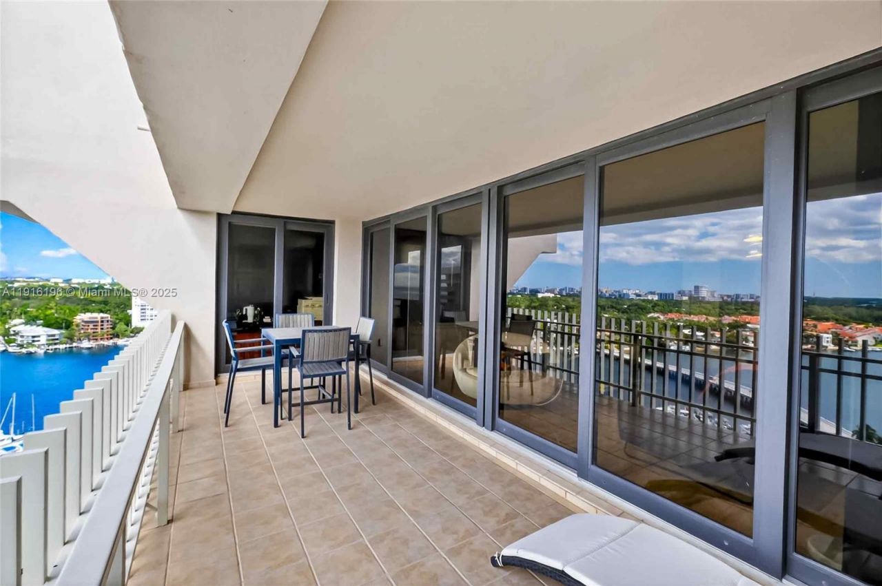 2 Grove Isle Dr, Unit B1804, Coconut Grove, FL 33133 Photo