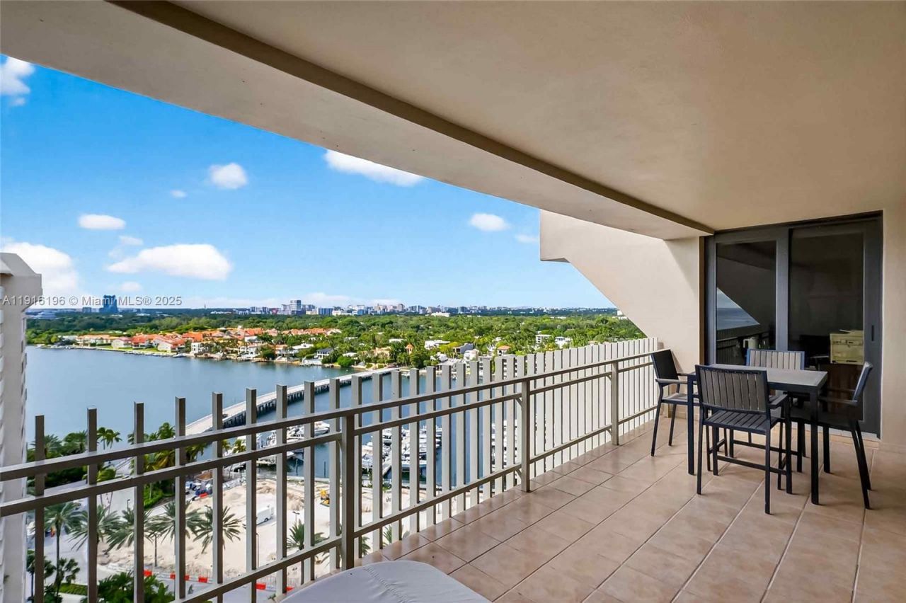 2 Grove Isle Dr, Unit B1804, Coconut Grove, FL 33133 Photo