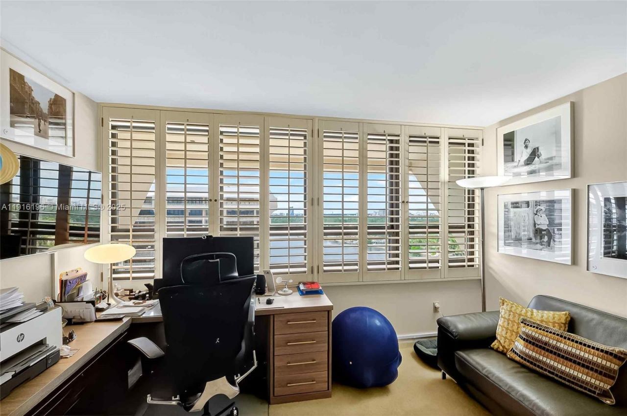 2 Grove Isle Dr, Unit B1804, Coconut Grove, FL 33133 Photo