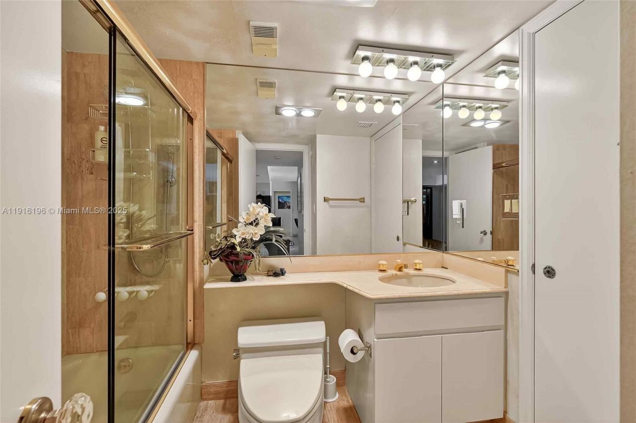 2 Grove Isle Dr, Unit B1804, Coconut Grove, FL 33133 Photo