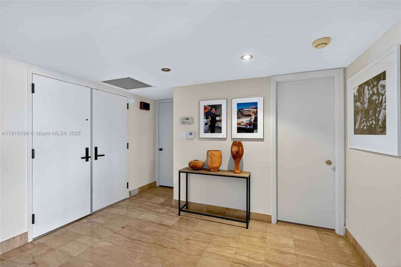 2 Grove Isle Dr, Unit B1804, Coconut Grove, FL 33133 Photo