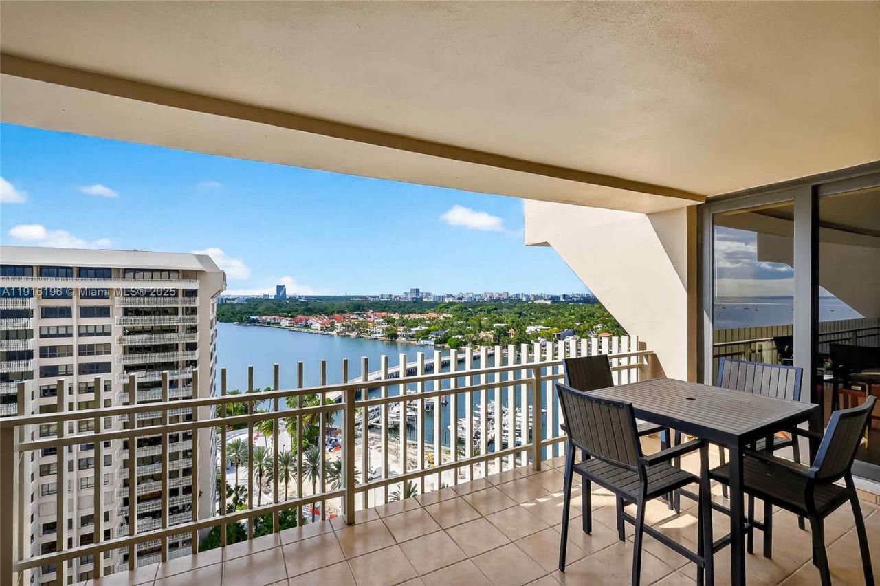 2 Grove Isle Dr, Unit B1804, Coconut Grove, FL 33133 Photo