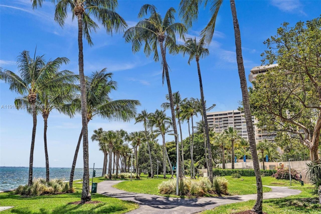 2 Grove Isle Dr, Unit B1804, Coconut Grove, FL 33133 Photo