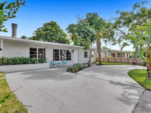 1573 NE 30th Ct, Pompano Beach, FL 33064