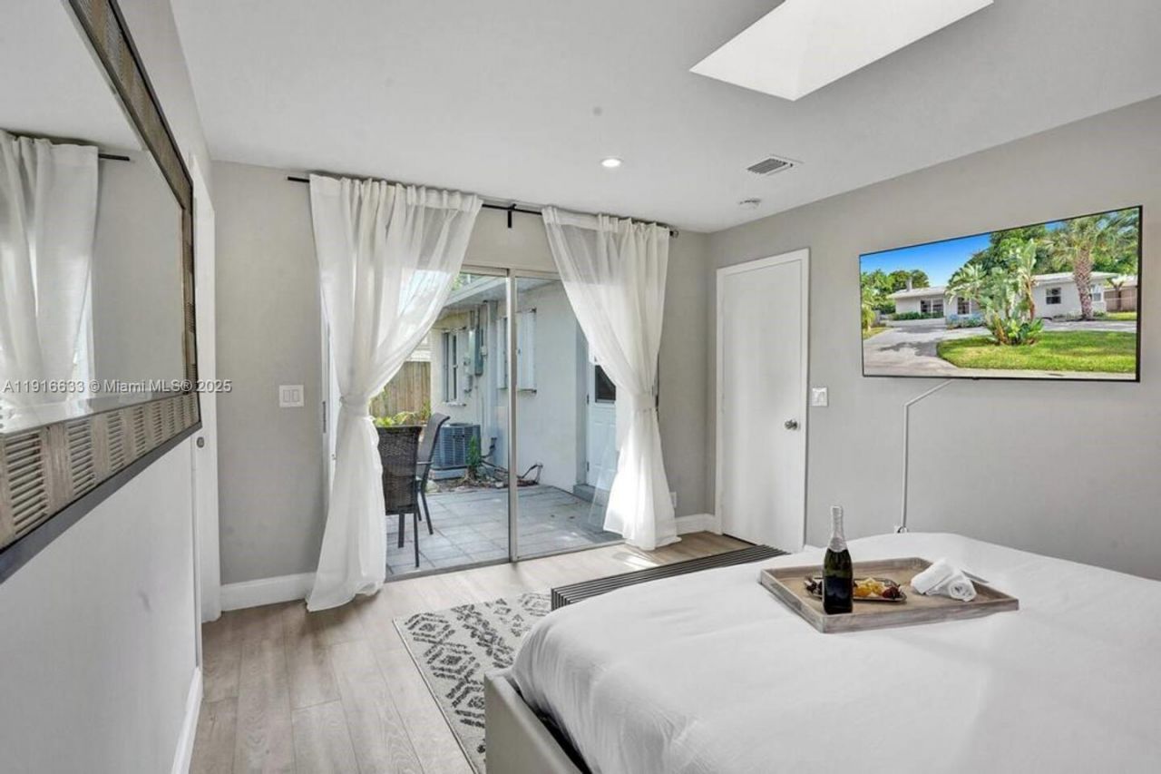 1573 NE 30th Ct, Pompano Beach, FL 33064 Photo