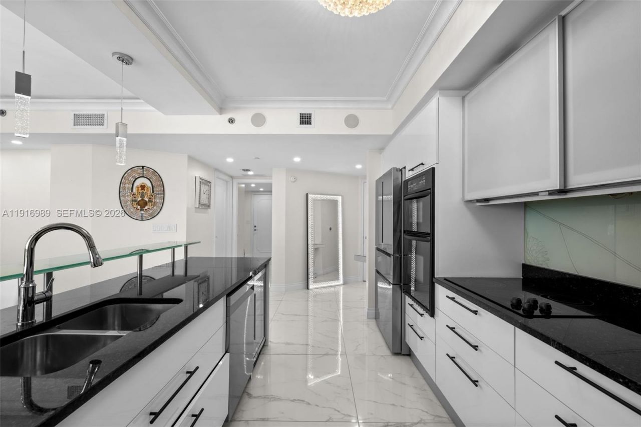 1830 S Ocean Dr, Unit 3708, Hallandale Beach, FL 33009 Photo