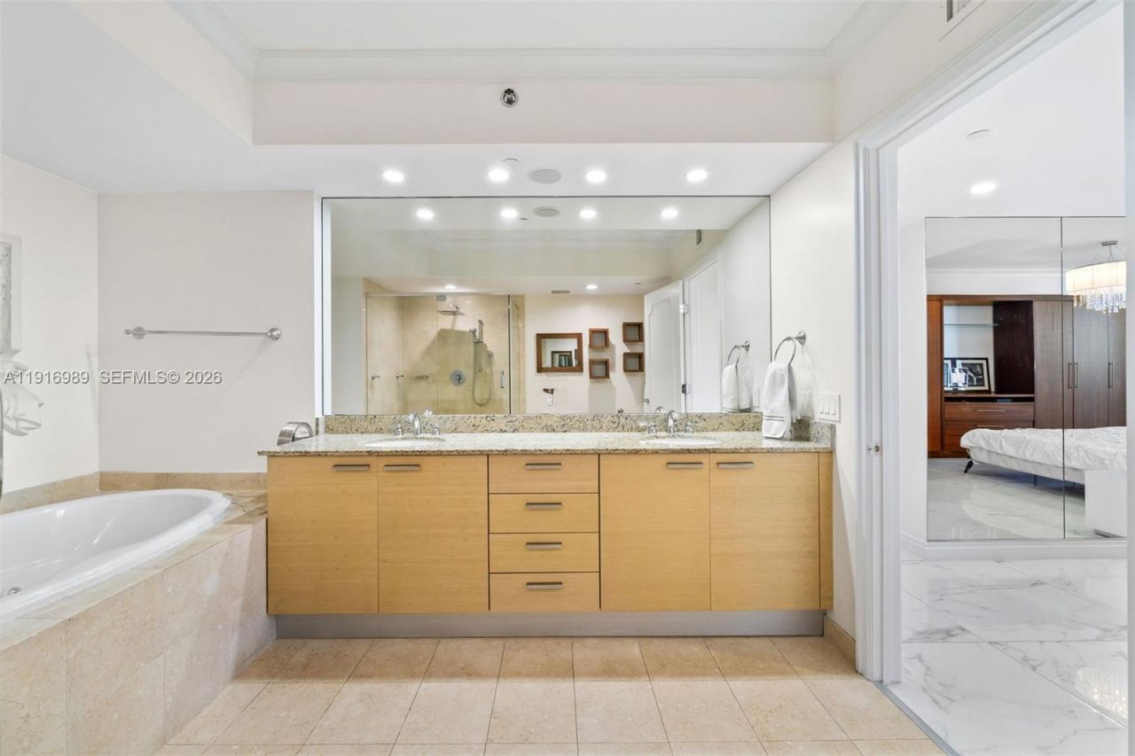 1830 S Ocean Dr, Unit 3708, Hallandale Beach, FL 33009 Photo