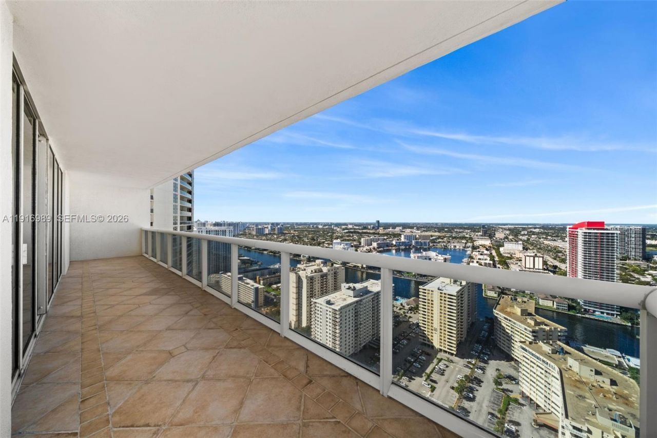 1830 S Ocean Dr, Unit 3708, Hallandale Beach, FL 33009 Photo