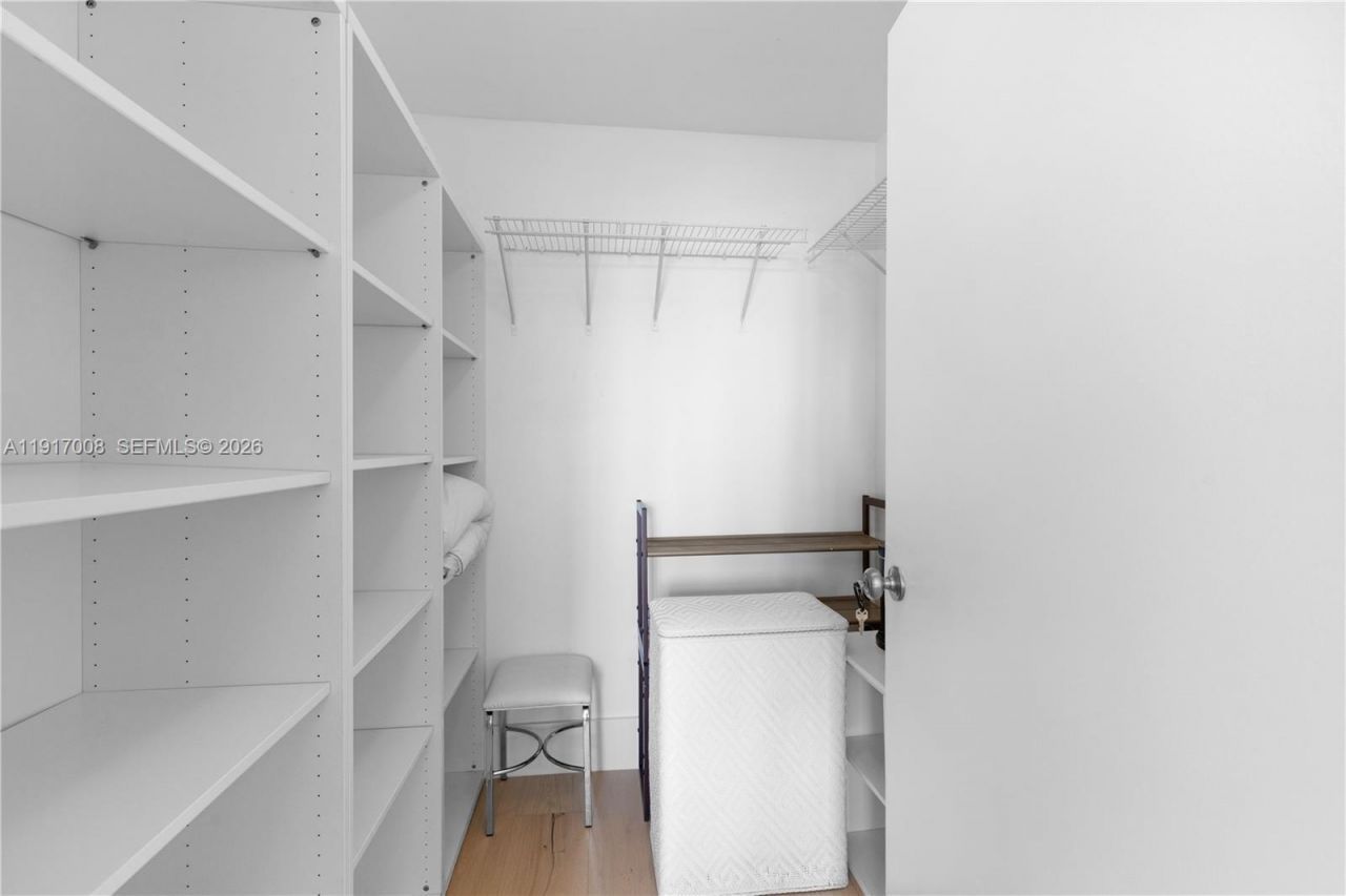 3340 NE 190th St, Unit 909, Aventura, FL 33180 Photo