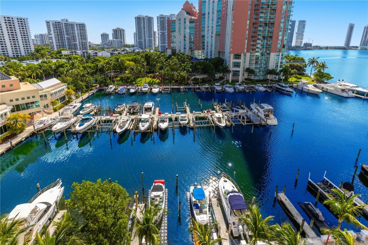 3340 NE 190th St, Unit 909, Aventura, FL 33180 Photo