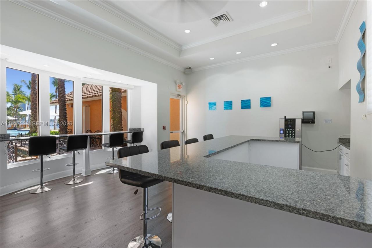 3340 NE 190th St, Unit 909, Aventura, FL 33180 Photo