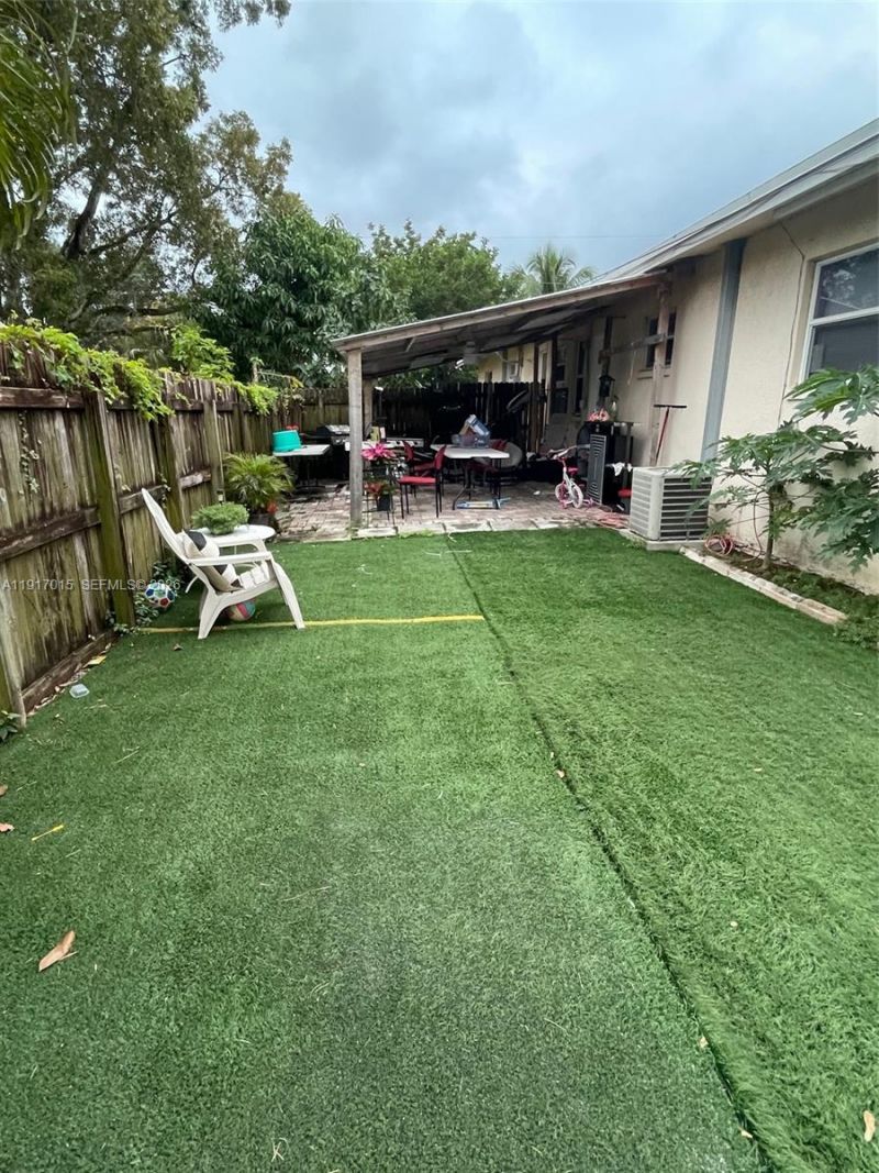 2200 SW 42nd Ave, Fort Lauderdale, FL 33317 Photo