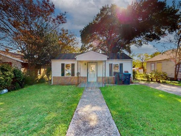 5729 Donnelly Avenue, Fort Worth, TX 76107