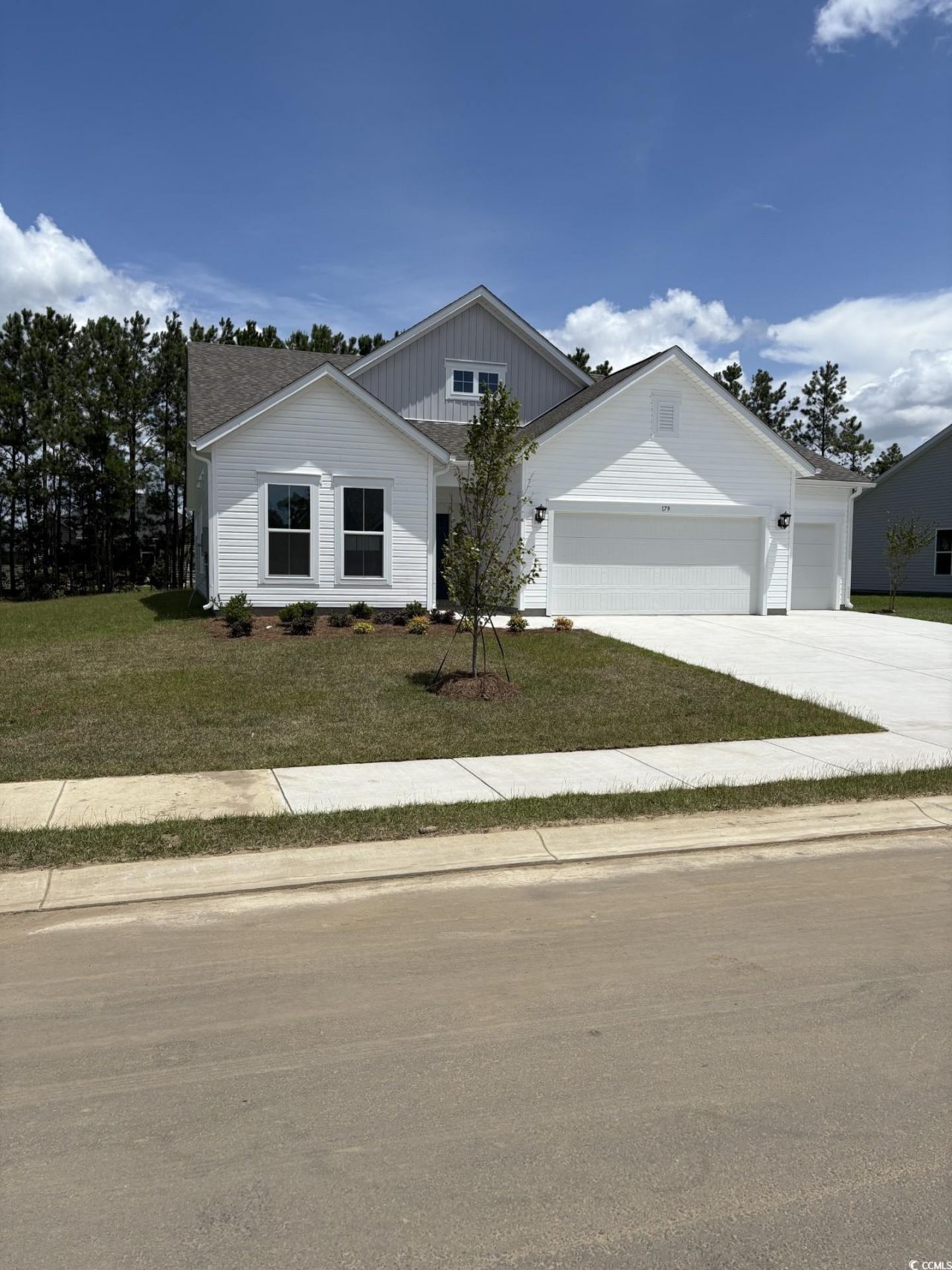 902 Inlet Keys St.  Photo 6