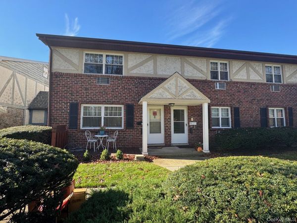 10 Glen Hollow Drive, Unit C12, Holtsville, NY 11742