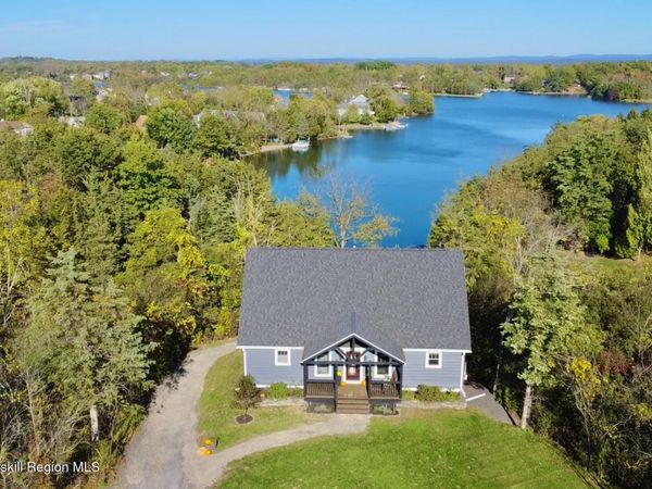 77 Longwood Drive, Athens, NY 12015