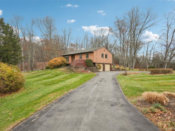 14 Old Minisink Trail, Goshen, NY 10924