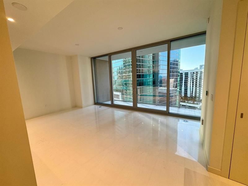 300 Biscayne Blvd Way, Unit 2508, Miami, FL 33131 Photo