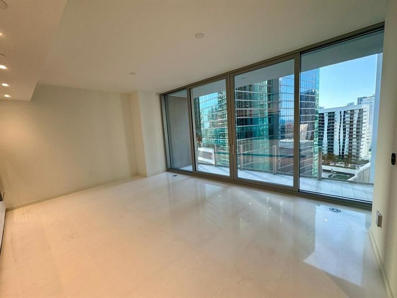 300 Biscayne Blvd Way, Unit 2508, Miami, FL 33131 Photo