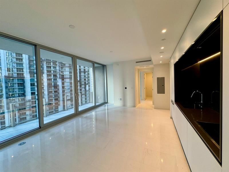 300 Biscayne Blvd Way, Unit 2508, Miami, FL 33131 Photo
