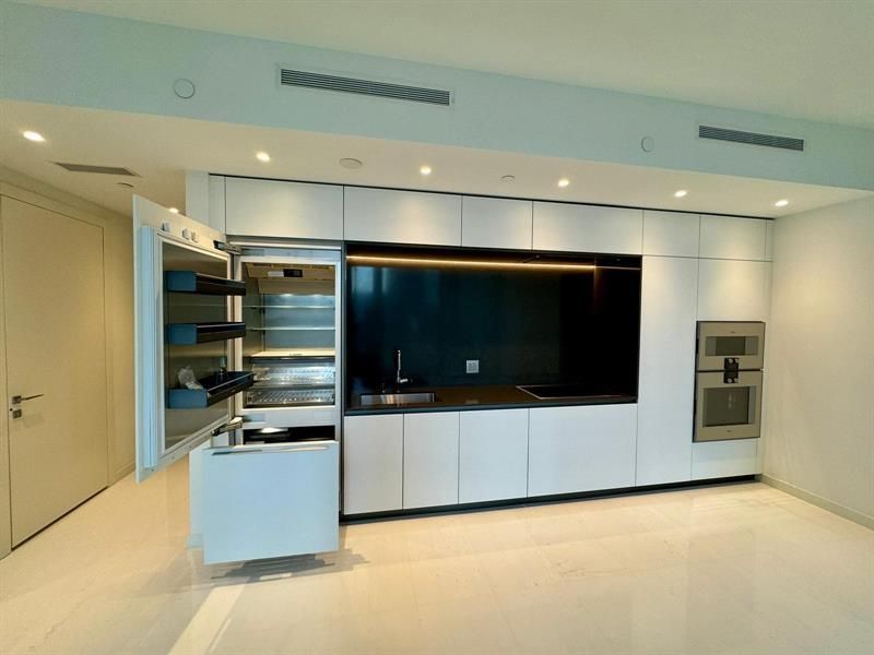 300 Biscayne Blvd Way, Unit 2508, Miami, FL 33131 Photo