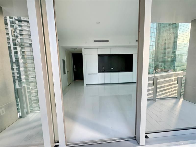 300 Biscayne Blvd Way, Unit 2508, Miami, FL 33131 Photo