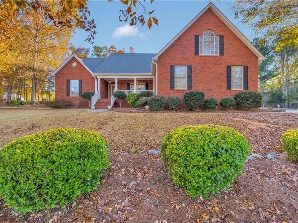 523 Barhams Ridge Drive, Mcdonough, GA 30252