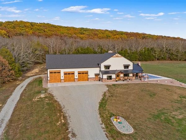 2168 Pendleton Road, Farmington, MO 63640