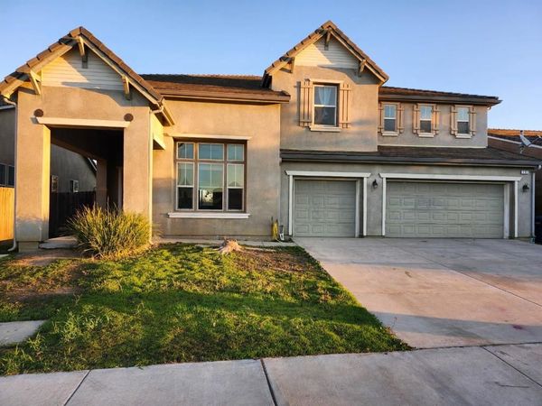 737 Orestimba Peak Drive, Newman, CA 95360