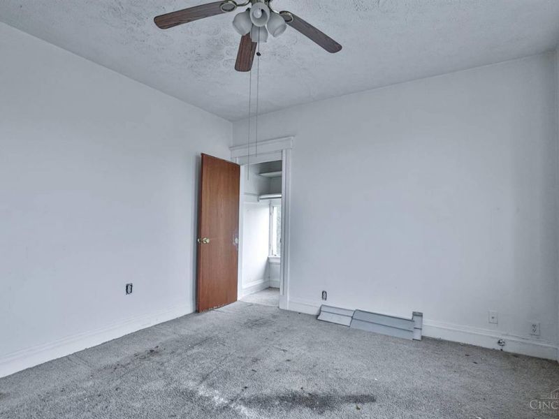 2231 Burnet Drive, Cincinnati, OH 45219 Photo 22