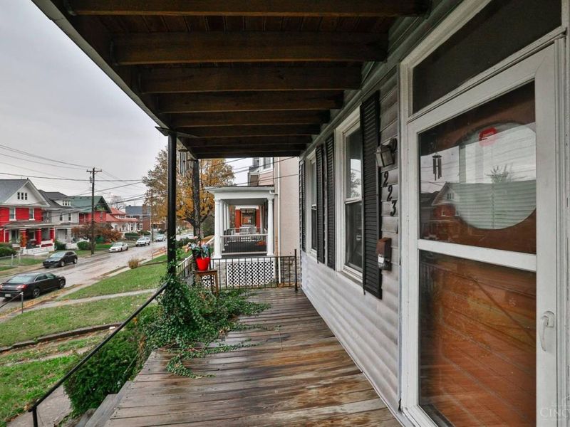 2231 Burnet Drive, Cincinnati, OH 45219 Photo 3