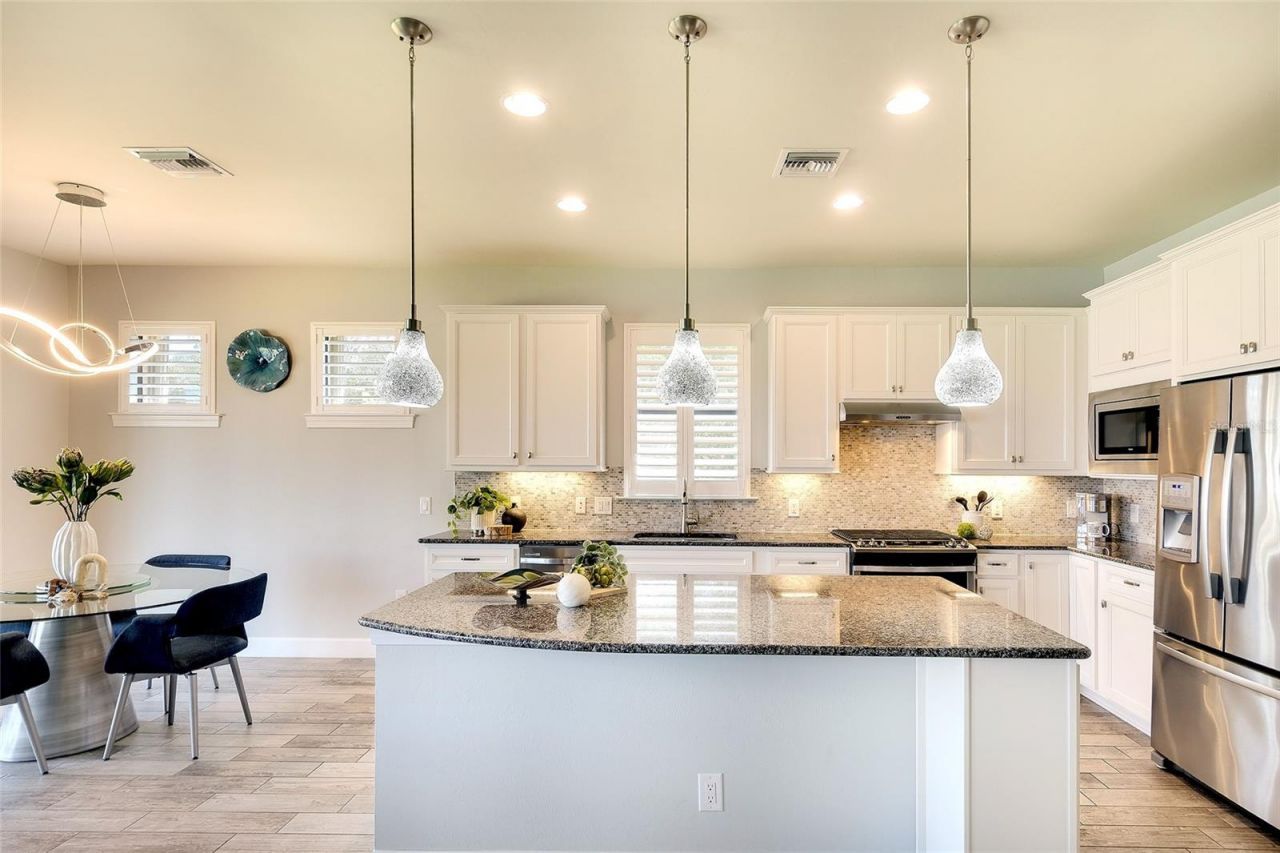 16745 Ellsworth Avenue, Bradenton, FL 34202 Photo