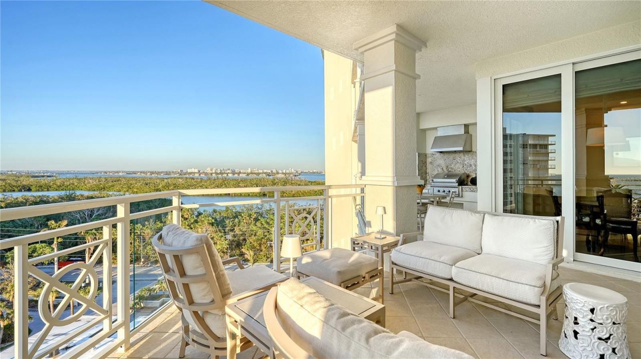 2050 Benjamin Franklin Drive, Unit B704, Sarasota, FL 34236 Photo