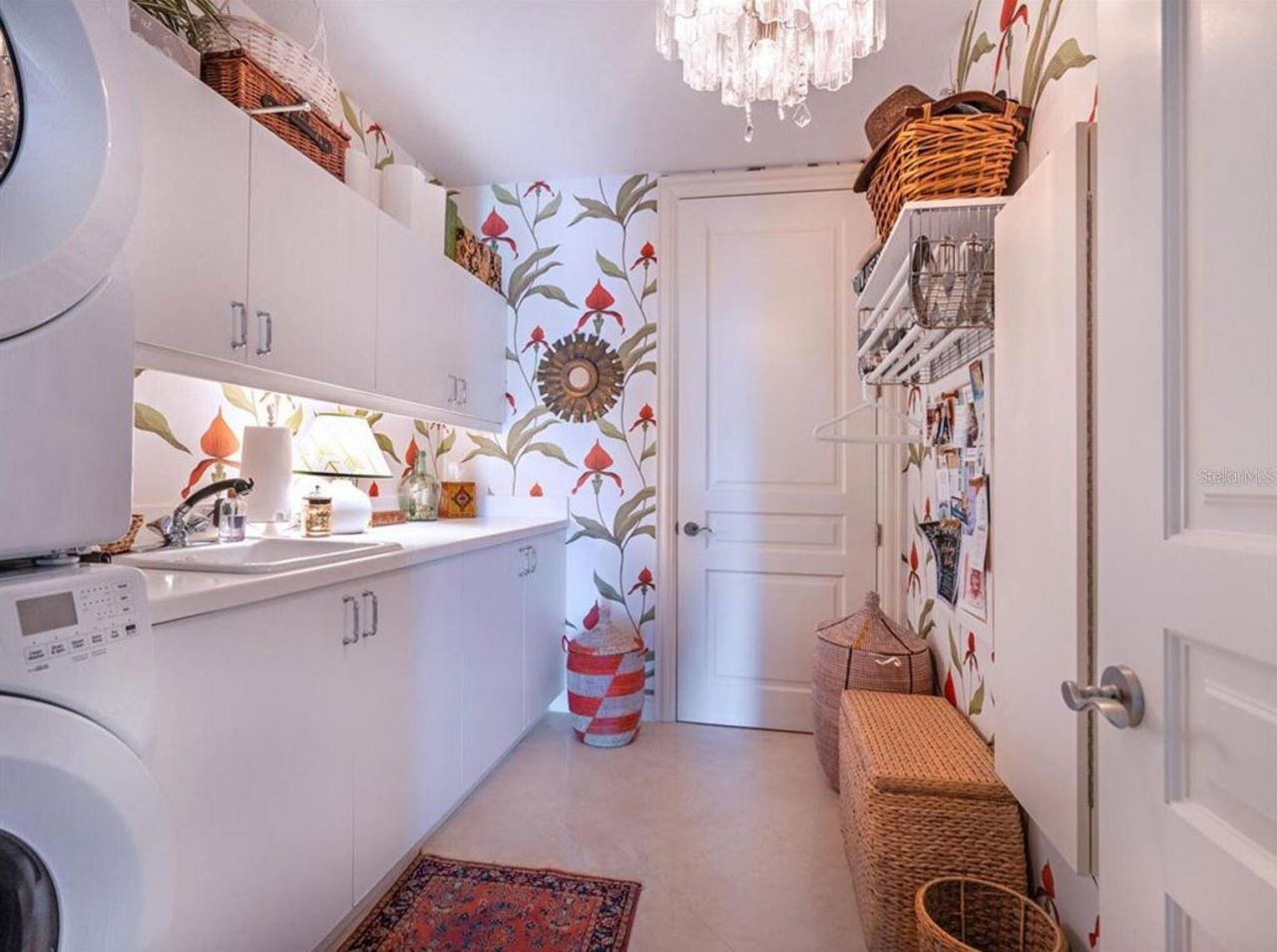 2050 Benjamin Franklin Drive, Unit B704, Sarasota, FL 34236 Photo