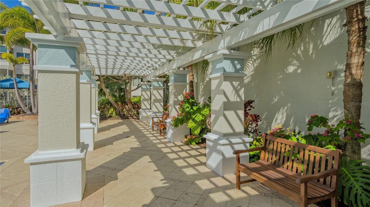 2050 Benjamin Franklin Drive, Unit B704, Sarasota, FL 34236 Photo