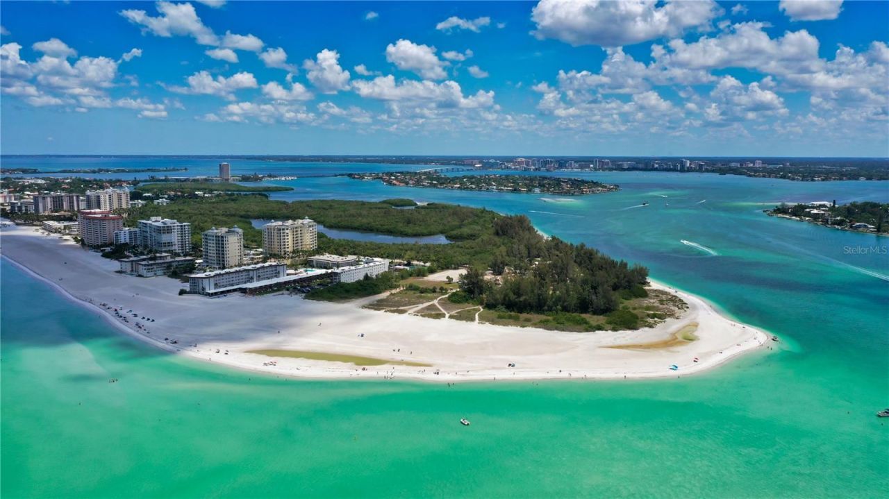 2050 Benjamin Franklin Drive, Unit B704, Sarasota, FL 34236 Photo