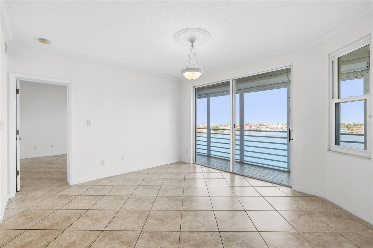 7932 Sailboat Key Boulevard S, Unit 804, South Pasadena, FL 33707 Photo