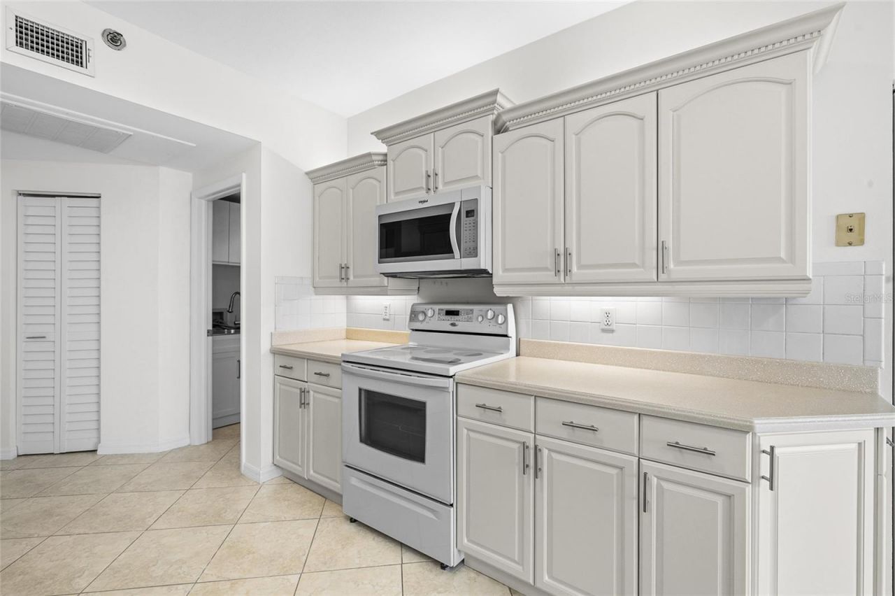 7932 Sailboat Key Boulevard S, Unit 804, South Pasadena, FL 33707 Photo