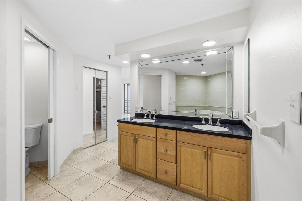 7932 Sailboat Key Boulevard S, Unit 804, South Pasadena, FL 33707 Photo