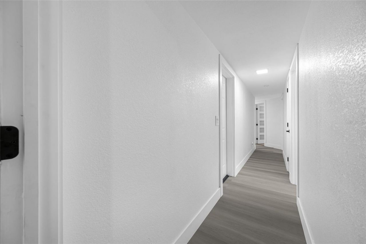 7601 Pine Hill Drive, Tampa, FL 33617 Photo