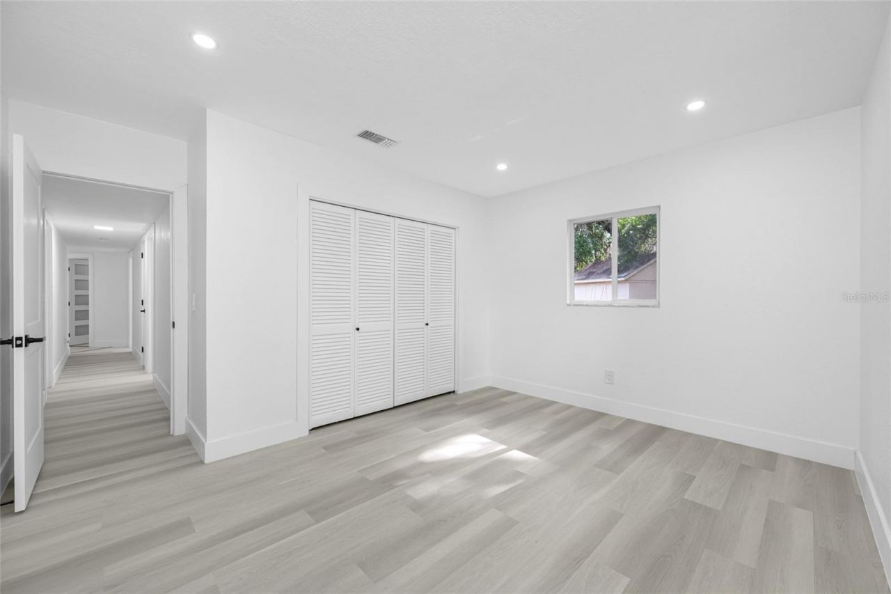 7601 Pine Hill Drive, Tampa, FL 33617 Photo