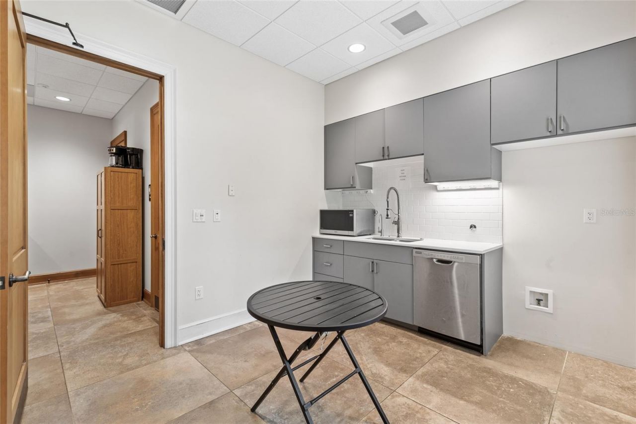 130 NE Clyde Avenue, Mayo, FL 32066 Photo