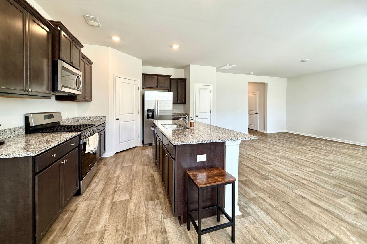 117 Sweet Cherry Lane Photo 4