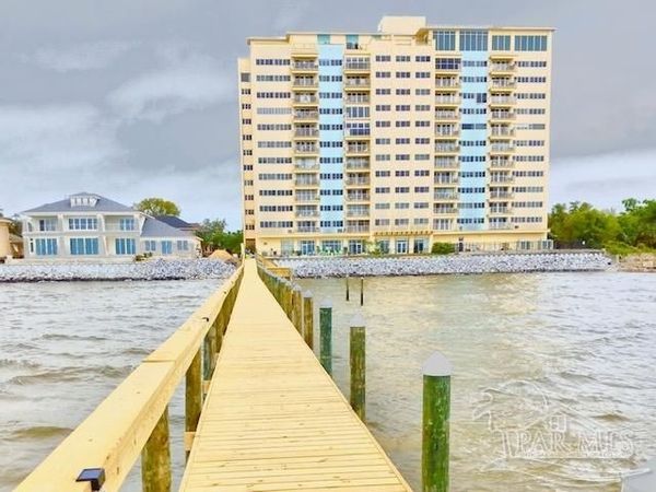 825 Bayshore Dr, Unit 1002, Pensacola, FL 32507