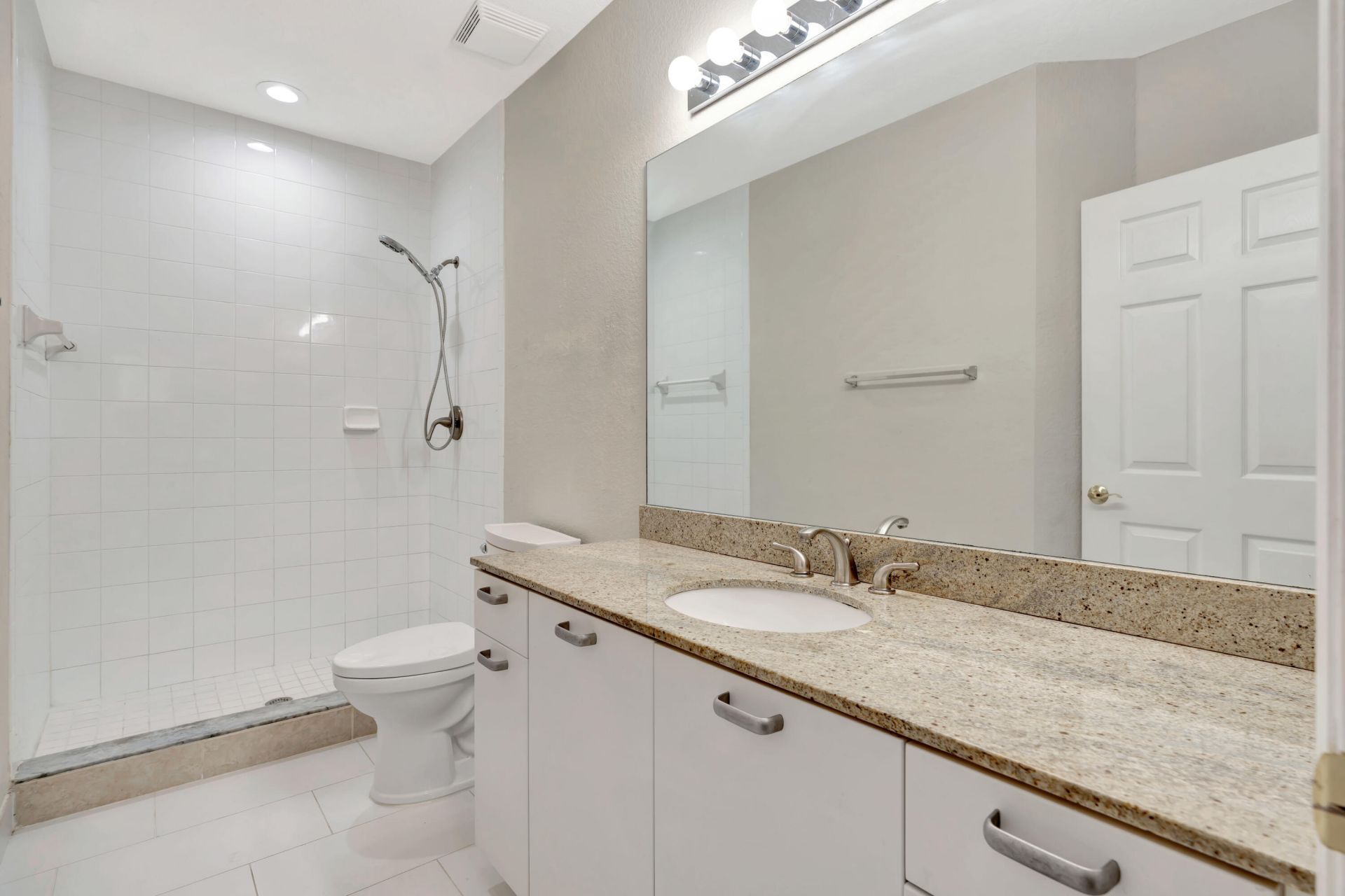 40 SE Sedona Circle, Unit 104, Stuart, FL 34994 Photo