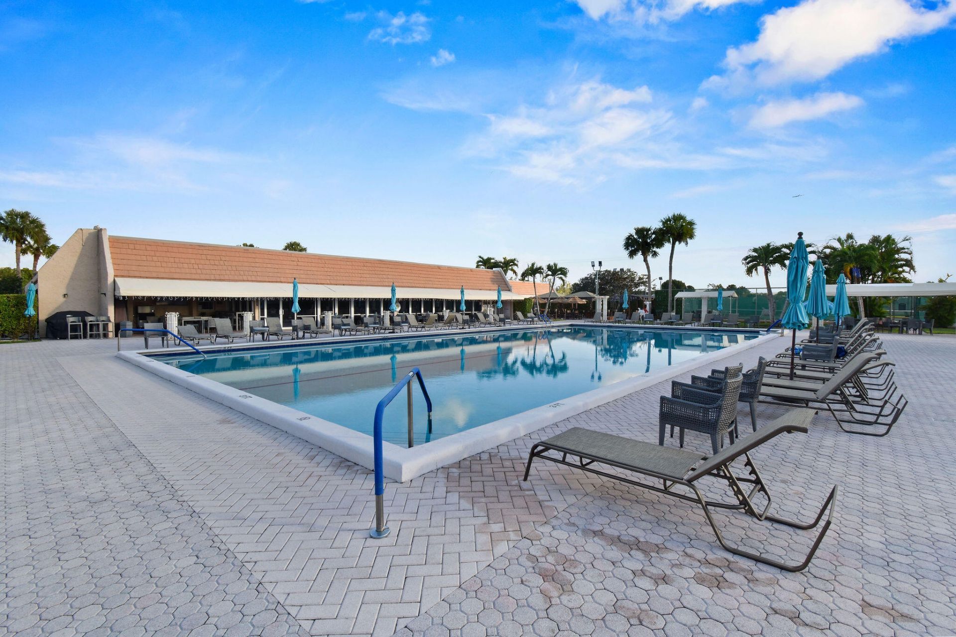 140 Lake Nancy Lane, Unit 112, West Palm Beach, FL 33411 Photo