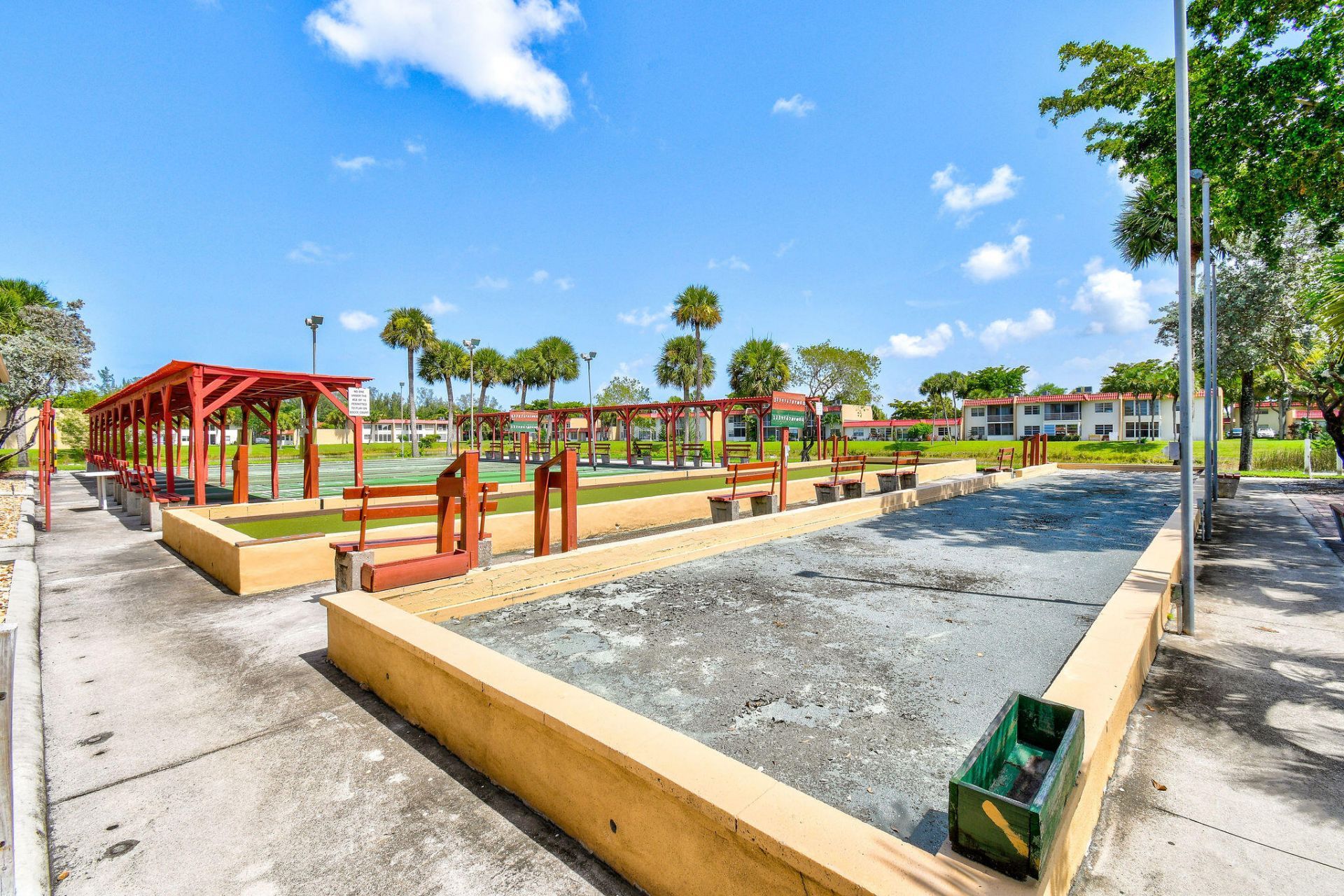 140 Lake Nancy Lane, Unit 112, West Palm Beach, FL 33411 Photo