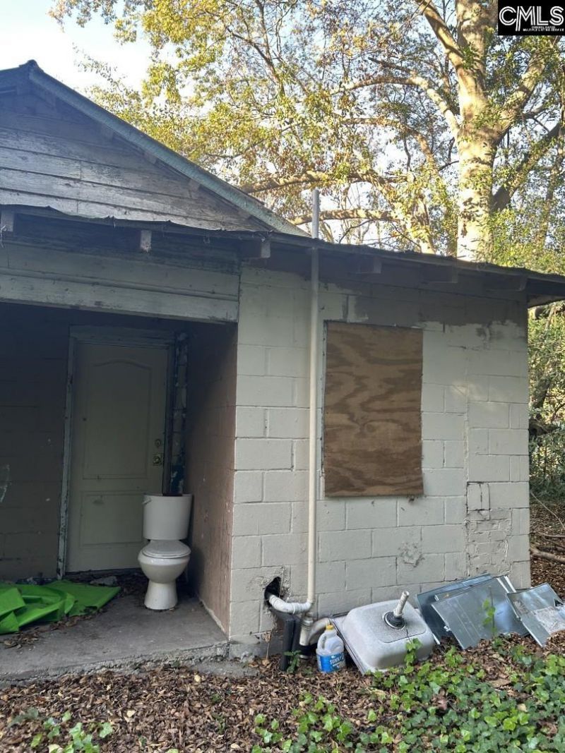 118 & 116 Hoyt Street Photo 5