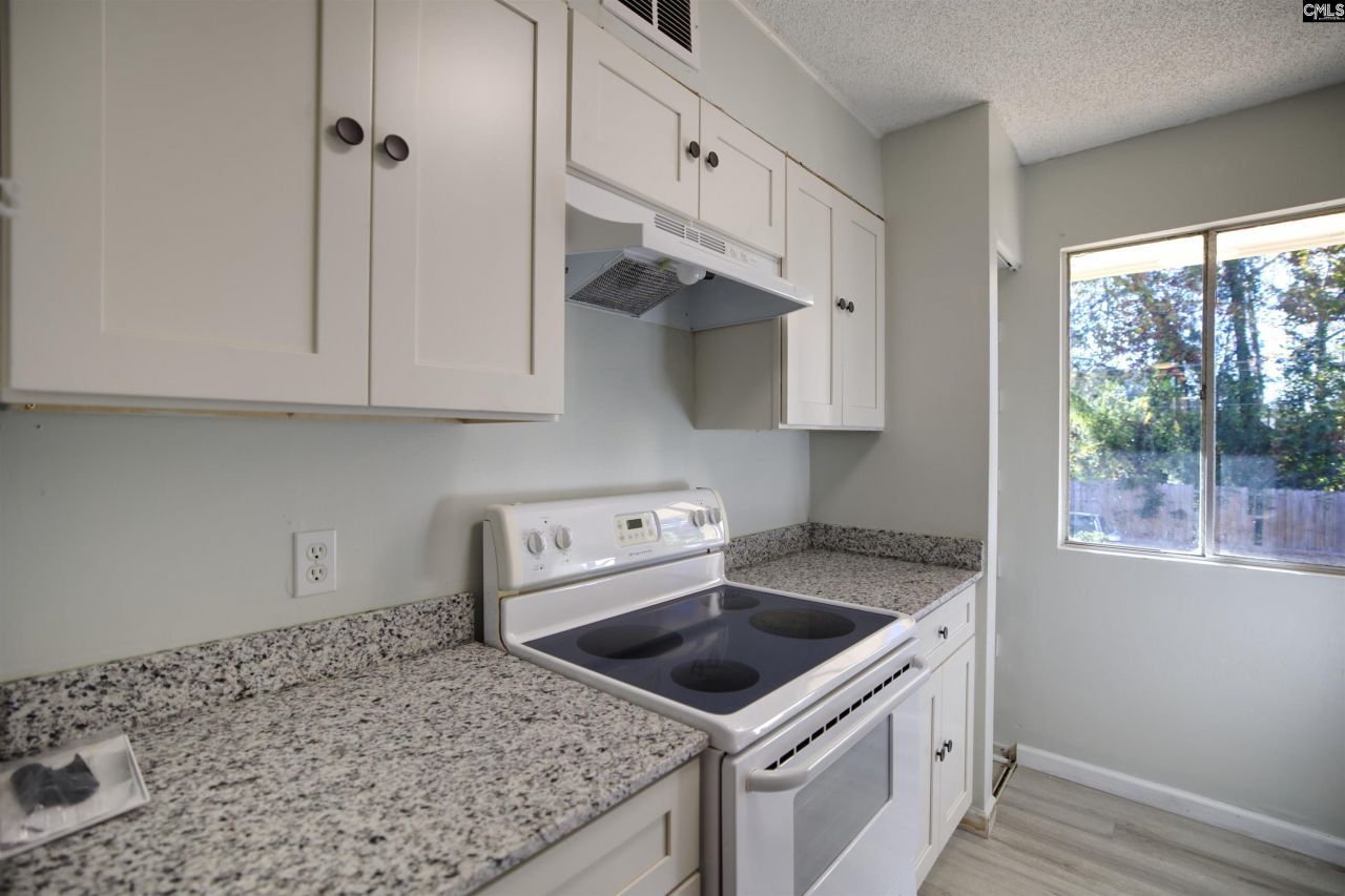 1208 Bush River Road Photo 4