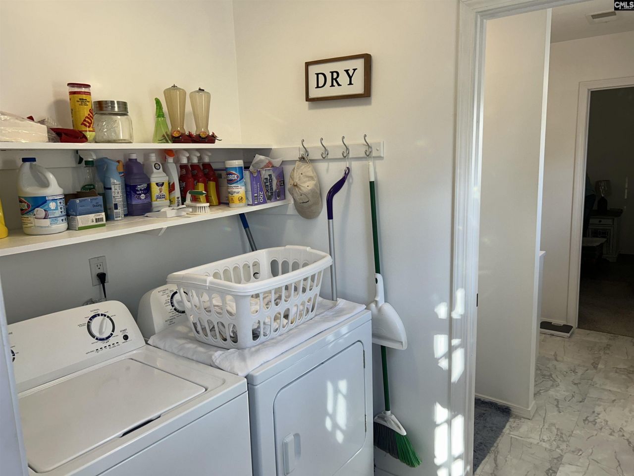 2533 B Watson Street Photo 10